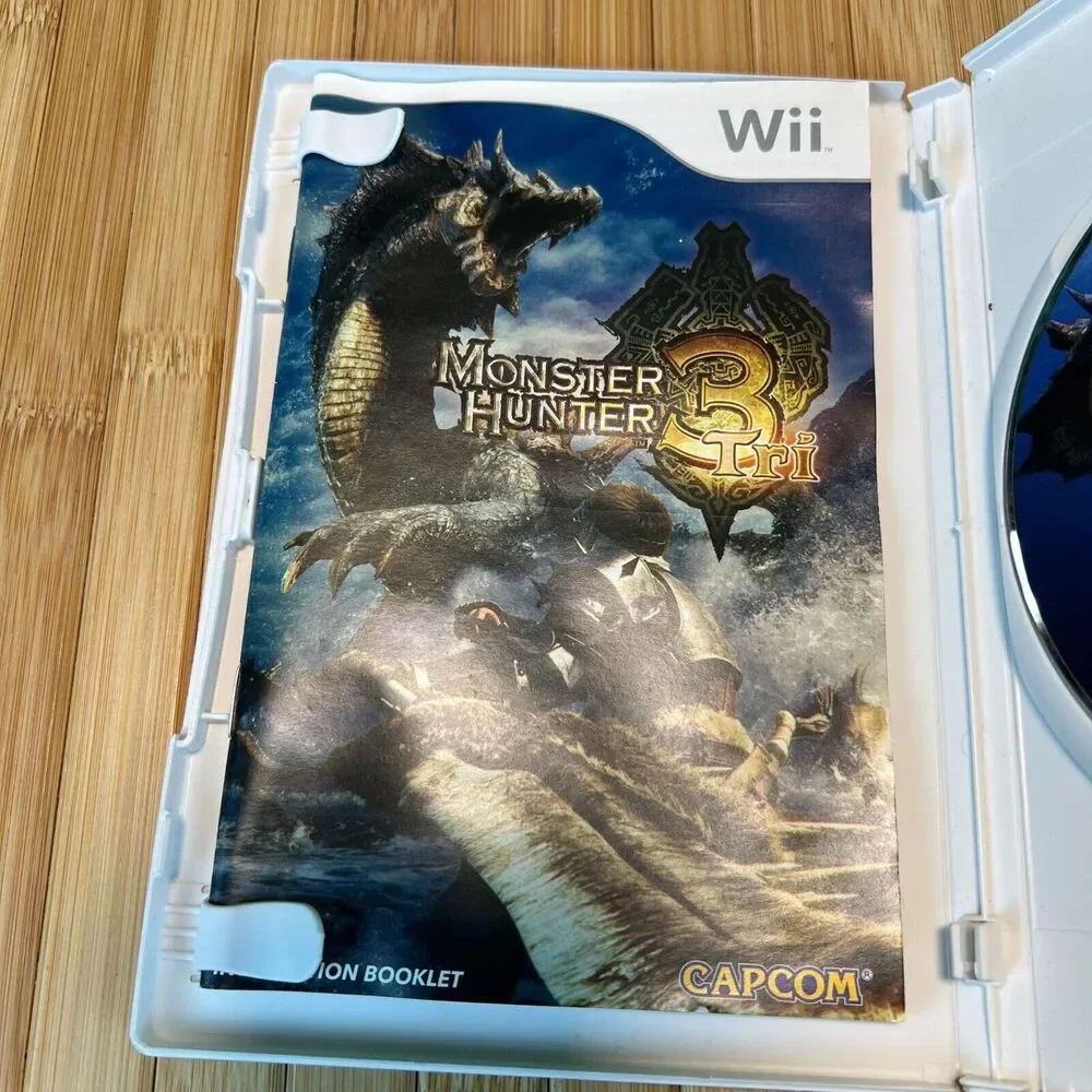 Nintendo Wii Monster Hunter 3 Tri Game Complete Complete In Box